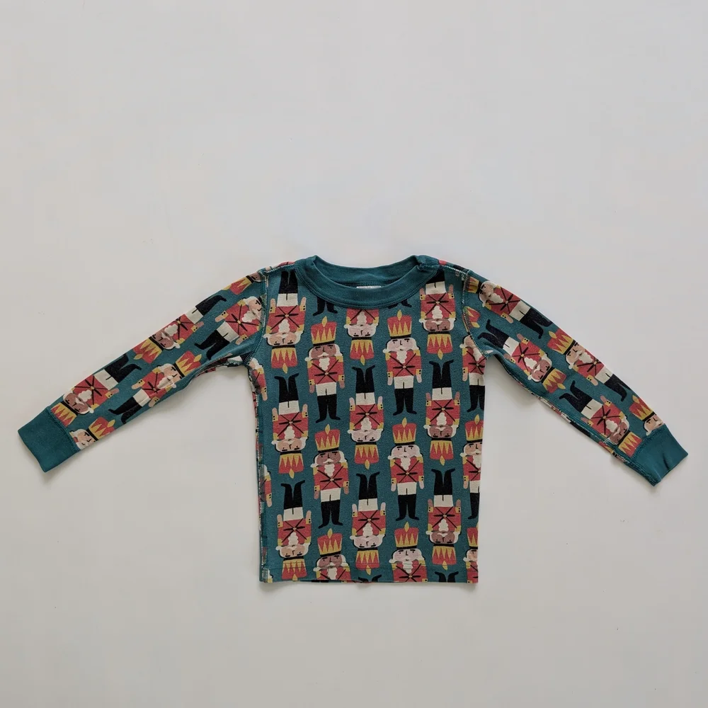 Hanna Andersson Holiday Print Long John Pajama Set Nutcracker Detail